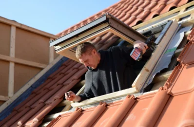 Pose de fenêtres de toit Velux à Yonval